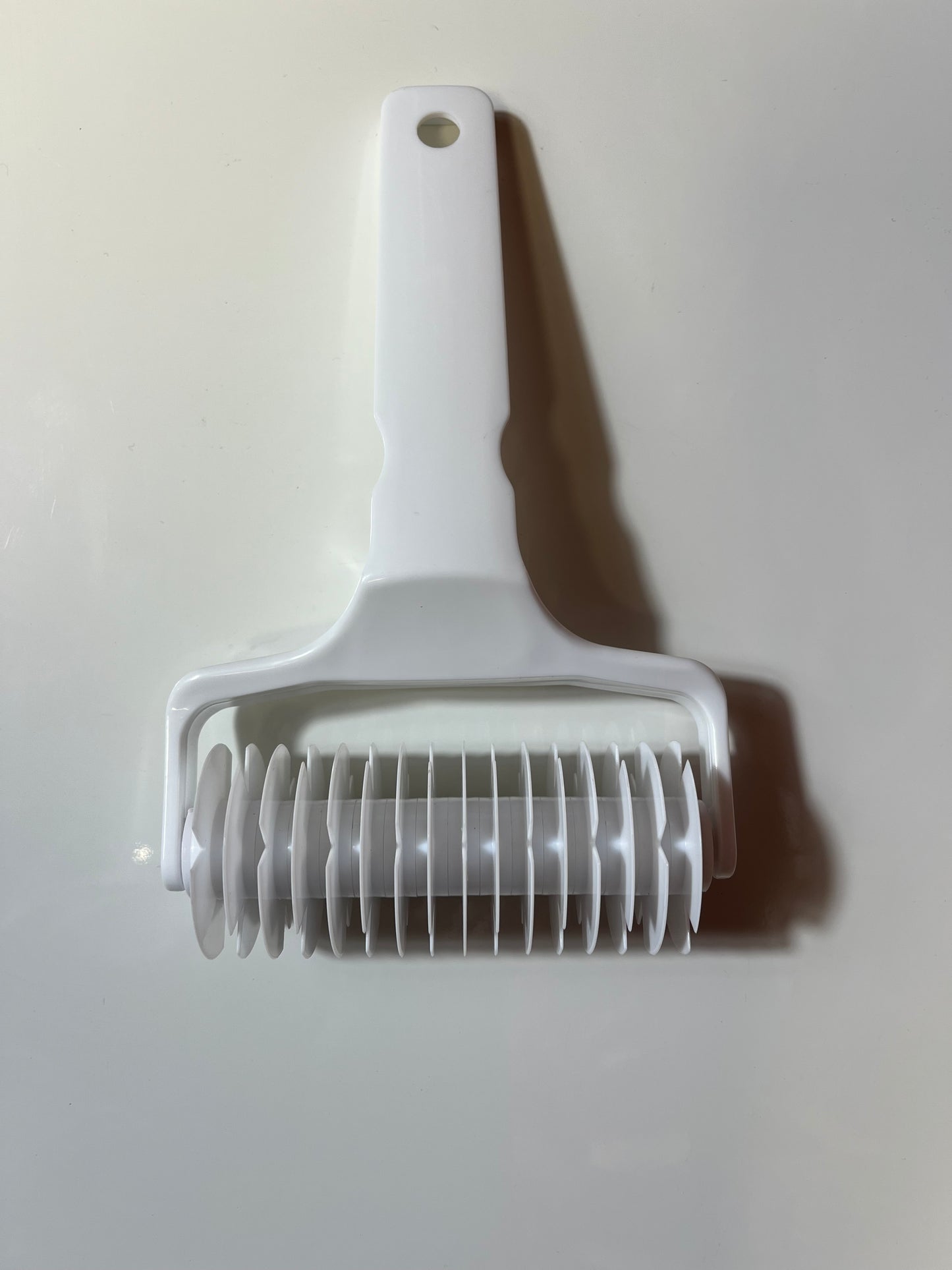 Roulette pour tarte treillis .