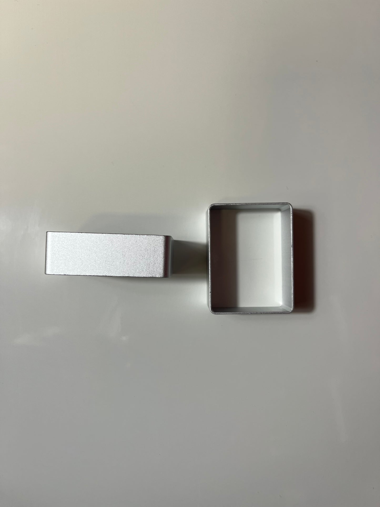 Emporte pièce Aluminium forme rectangle.