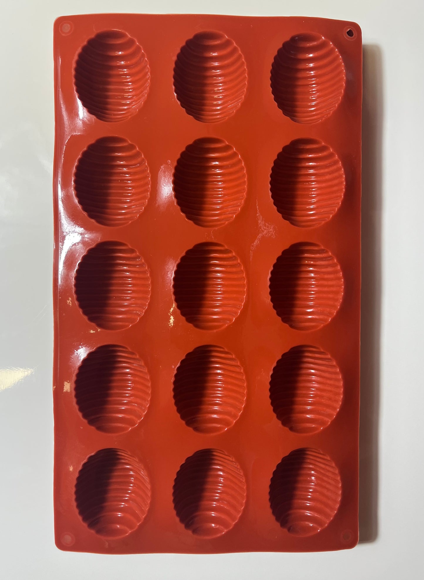 Moule silicone oeufs striés