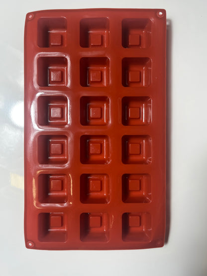Moule silicone 18 savarins carrés