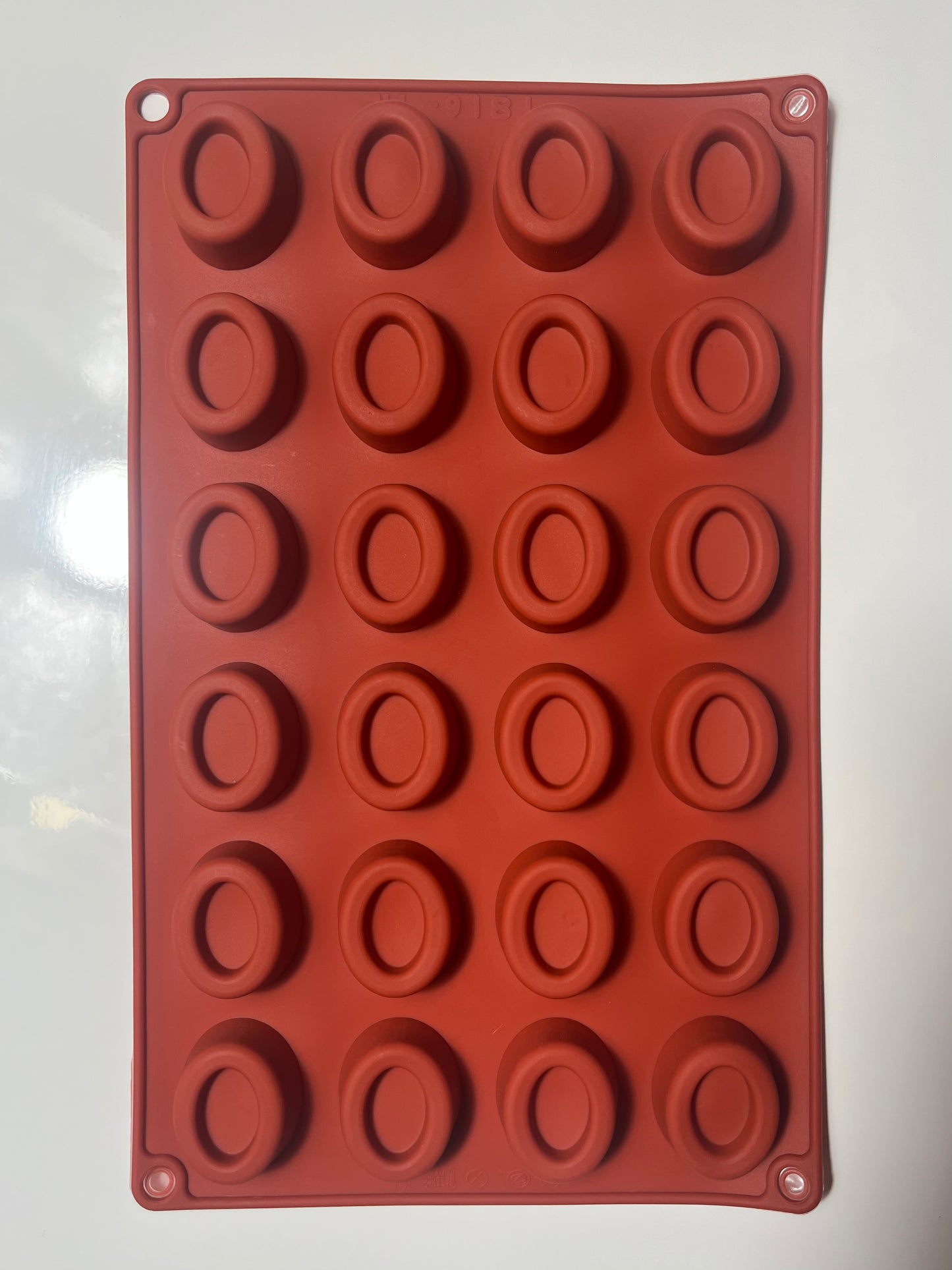 Moule silicone 24 mini savarins oval