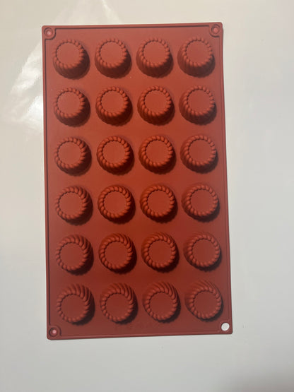 Moule silicone 24 bouchée cannelées